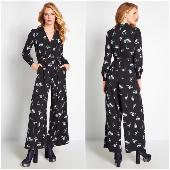 NWT MODCLOTH Floral 70s Tie Waist Button Front High Rise‎ Wide Leg Jumpsuit XXS - Picture 1 of 9